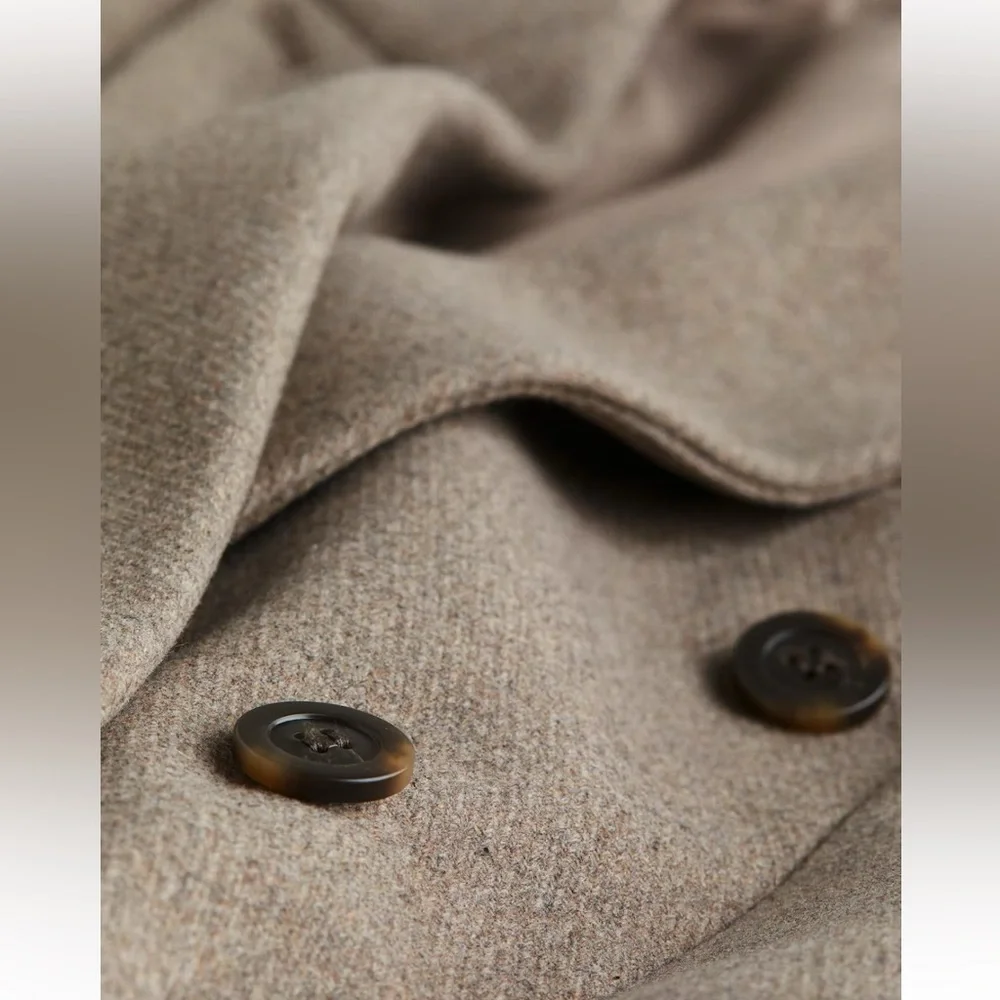 H&M Classic Double-Breasted Brown Blazer - Picture 2 of 6